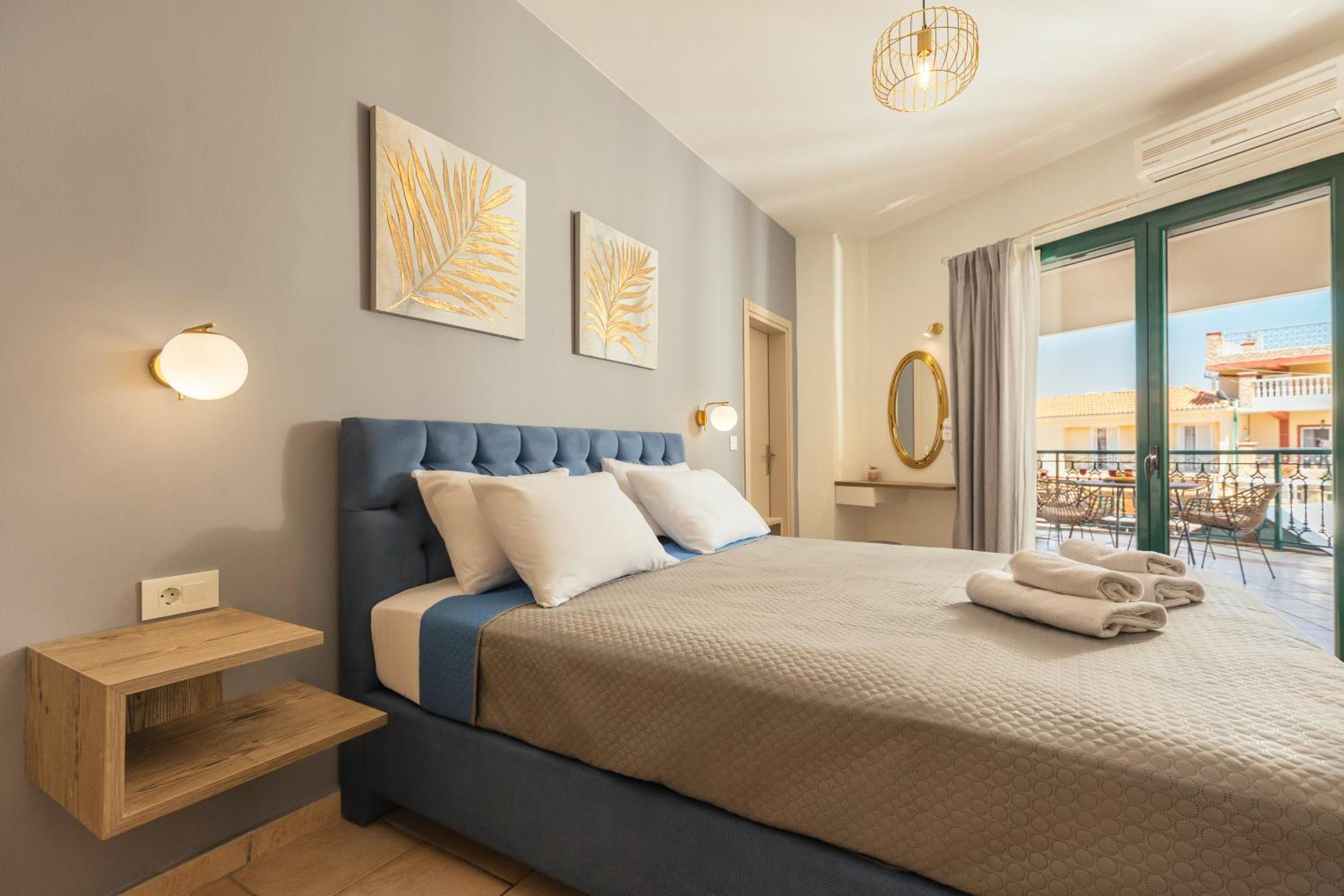 Koukos Loft Aparthotel 3*